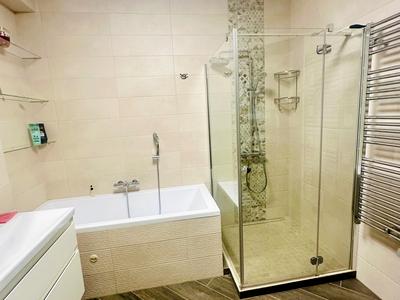 квартира за адресою Жаботинського вул. (Пролетарская улица), 56а