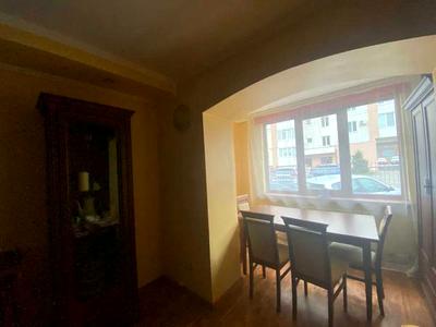 квартира за адресою Авраама Лінкольна вул. (Димитрова), 3