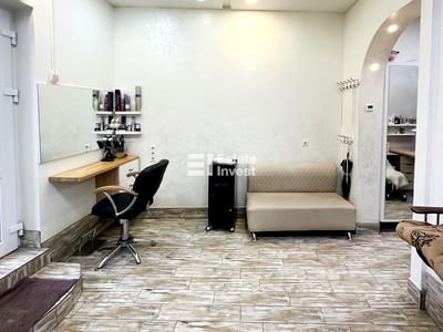 комерційна за адресою Чоботарська вул., 25
