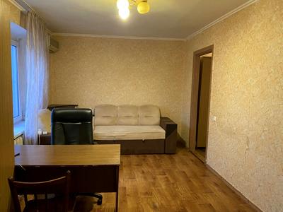 квартира по адресу Строителей ул., 12