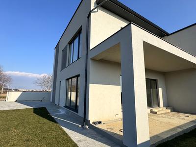 будинок за адресою с. Сторожниця, Рівна, 1-а
