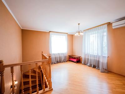 квартира по адресу Рожівська, 8