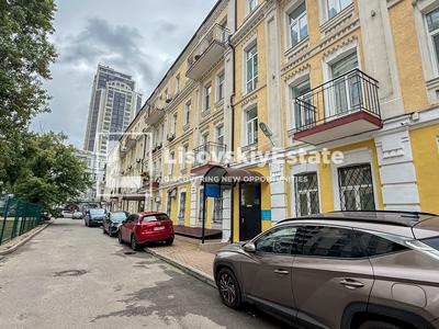 комерційна за адресою Антоновича вул. (Горького), 48-Б