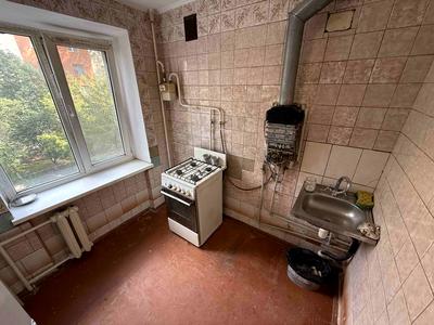 квартира за адресою Івана Нечуя-Левицького вул., 24
