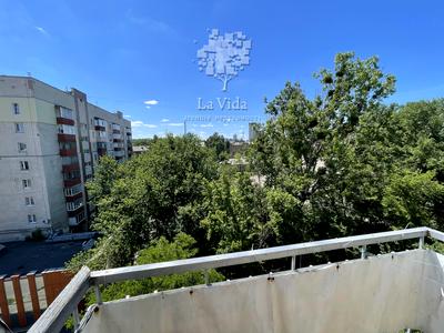 квартира за адресою Михайла Стельмаха вул., 6