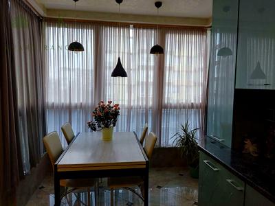 квартира за адресою Шевченка Т., 80