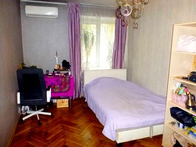 квартира за адресою Раїси Окіпної вул., 5-А