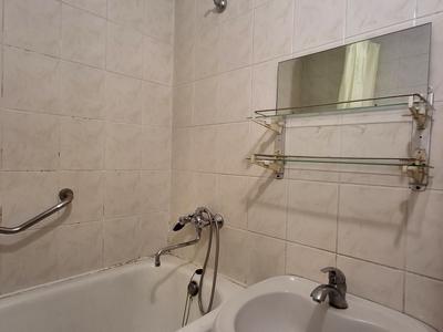 квартира за адресою Ревуцького вул., 8