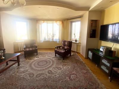квартира за адресою Микільсько-Слобідська вул., 2-Б