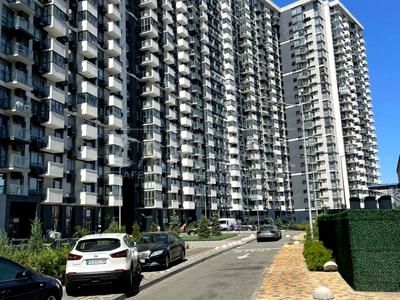 квартира за адресою Зарічна вул., 7