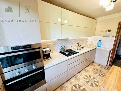квартира за адресою Кирила Студинського вул., 12