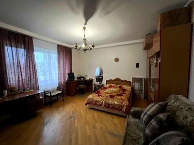 квартира за адресою Братства Тарасівців вул. (Декабристів), 12/37