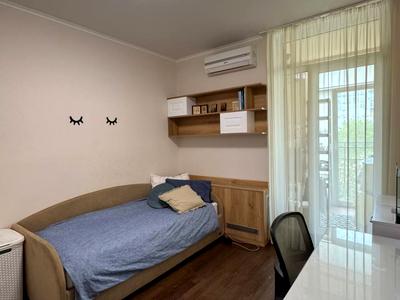 квартира за адресою Регенераторна вул., 4 к1-9