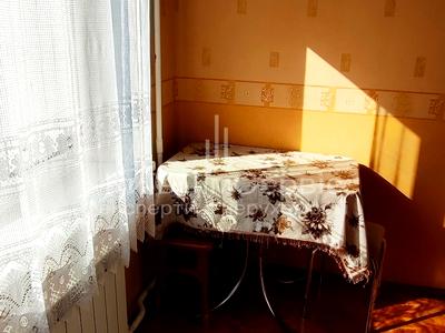 квартира за адресою Дарницький бульв., 15