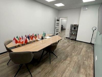 комерційна за адресою Предславинська вул., 40