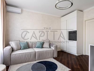 квартира за адресою Салютна вул., 26