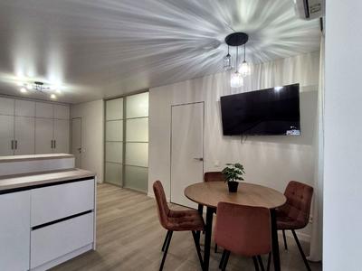 квартира по адресу Степана Бандеры ул., 77-Б