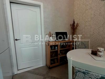 квартира за адресою Шота Руставелі вул., 32