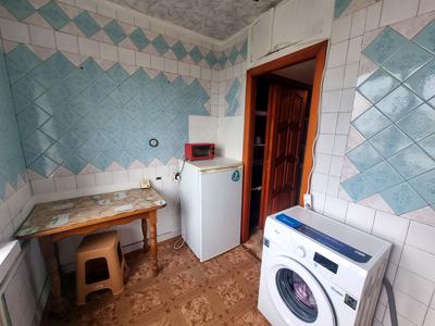 квартира за адресою Ореста Левицького вул. (Академіка Курчатова), 11