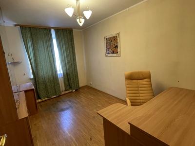 квартира за адресою Тополева вул., 4-8