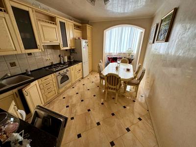 квартира за адресою Бориса Антоненка-Давидовича вул., 8