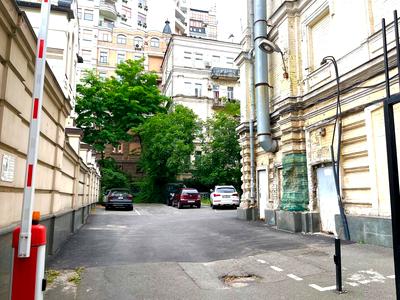 квартира за адресою Євгена Чикаленка вул. (Пушкінська), 28