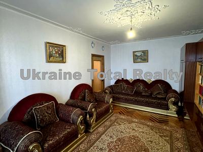 квартира за адресою Сержа Лифаря вул. (Олександра Сабурова), 8-А