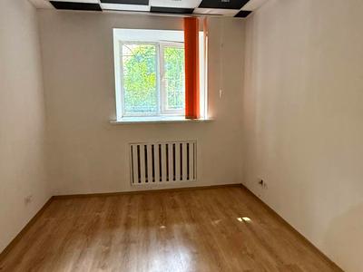 комерційна за адресою Дарвина, 8