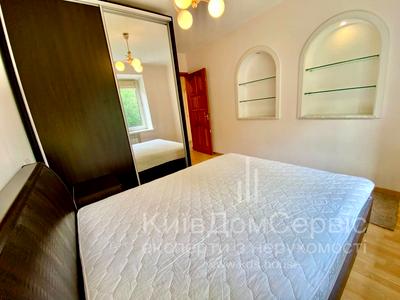 квартира за адресою Київ, Предславинська вул., 14