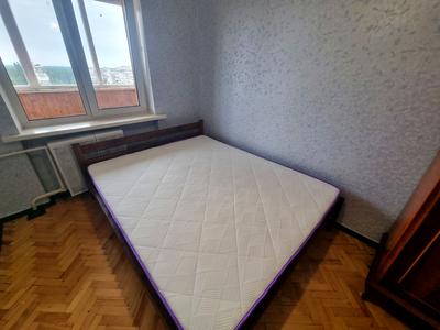 квартира за адресою Ореста Левицького вул. (Академіка Курчатова), 11