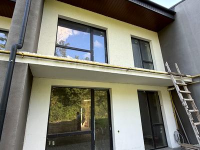 будинок за адресою Набережна вул., 37
