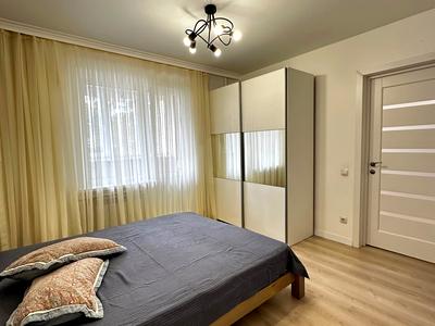 квартира по адресу Драгоманова ул., 40-Б