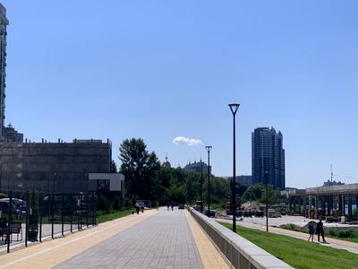 паркомісце за адресою Євгена Маланюка вул. (Степана Сагайдака), 101