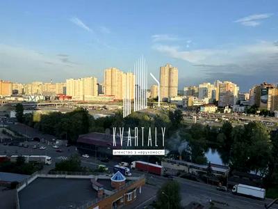 квартира за адресою Срібнокільська вул., 8