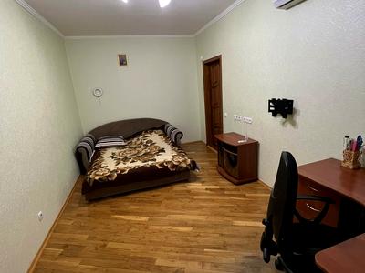 квартира за адресою Бориса Гмирі вул., 15-А