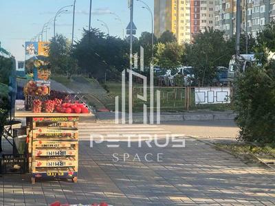 квартира за адресою Софії Русової вул., 3