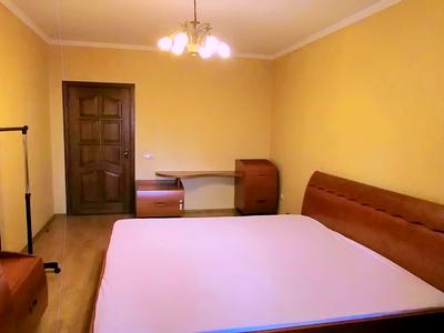 квартира по адресу Ревуцкого ул., 5