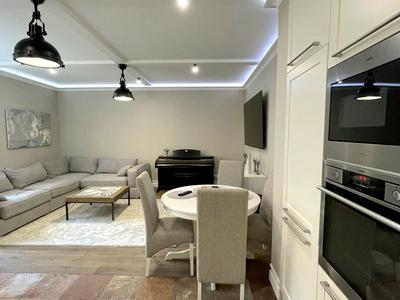 квартира за адресою Регенераторна вул., 4 к1-2