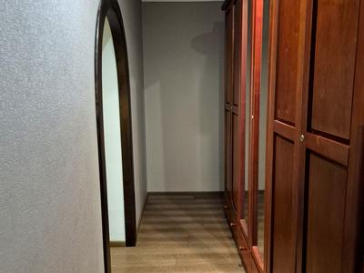 квартира за адресою Юності, 3