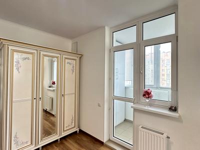 квартира за адресою Сім'ї Кульженків вул. (Петра Дегтяренка), 33