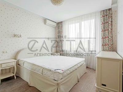 квартира за адресою Шота Руставелі вул., 44