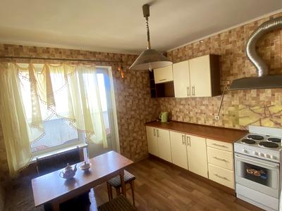 квартира за адресою Милославська вул., 16