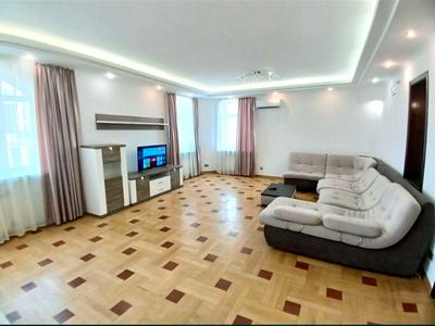 квартира за адресою Обсерваторна вул., 7