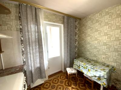 квартира за адресою Київ, Автозаводська вул., 5