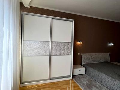 квартира за адресою Дмитрівська вул., 82