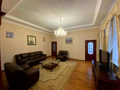 квартира за адресою Київ, Хрещатик вул. (Kreschatic), 15