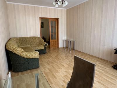 квартира за адресою Ревуцького вул., 5