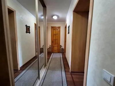 квартира за адресою Подєбрадська вул. (Кожем'яки), 11