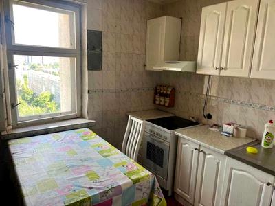 квартира за адресою Дніпровська набережна вул., 13