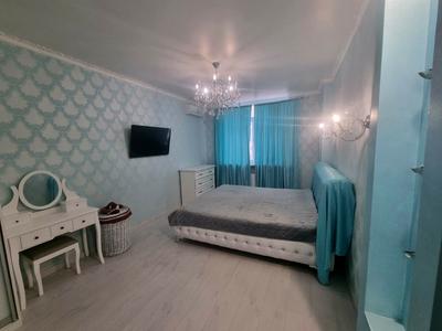 квартира за адресою Сім'ї Кульженків вул. (Петра Дегтяренка), 35